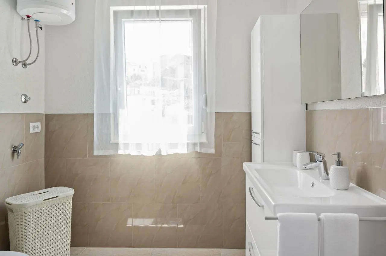Aaa Anic Amazing Apartments Deluxe Split 0*,